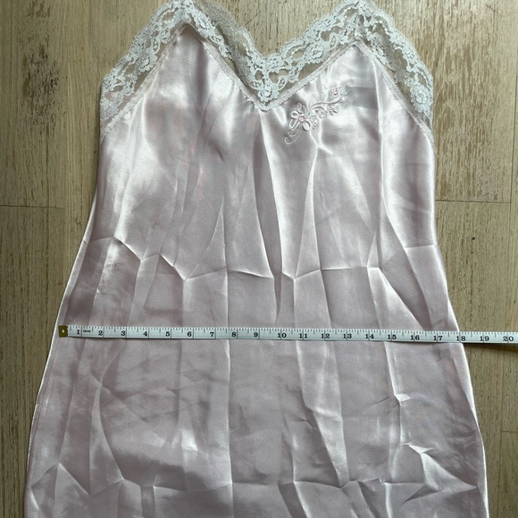 Vintage Barbizon Baby Pink Slip Dress w/White Lace - Picture 10 of 10